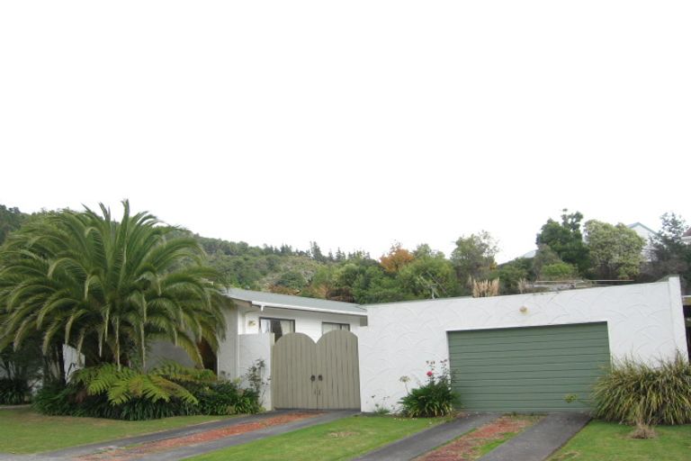 Photo of property in 74 Field Street, Silverstream, Upper Hutt, 5019