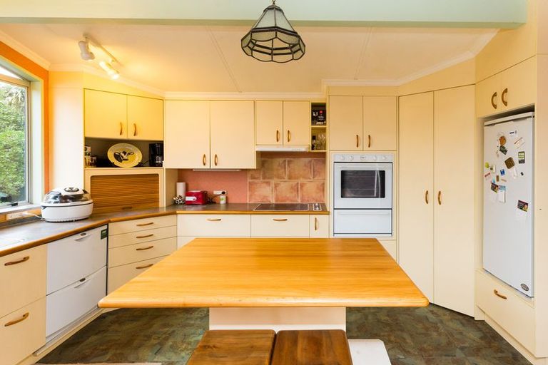 Photo of property in 162 Limbrick Street, Terrace End, Palmerston North, 4410