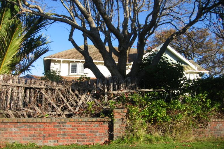 Photo of property in 26 Puriri Street, Woburn, Lower Hutt, 5010