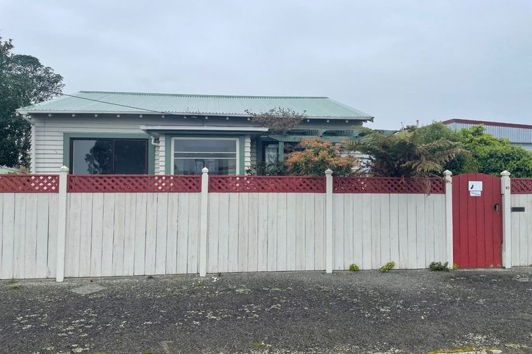 Photo of property in 10 Fonblanque Street, Westport, 7825