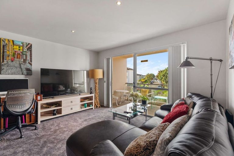 Photo of property in 84b Michael Jones Drive, Flat Bush, Auckland, 2019