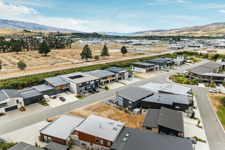 Photo of property in 19 Silverstone Drive, Cromwell, 9384