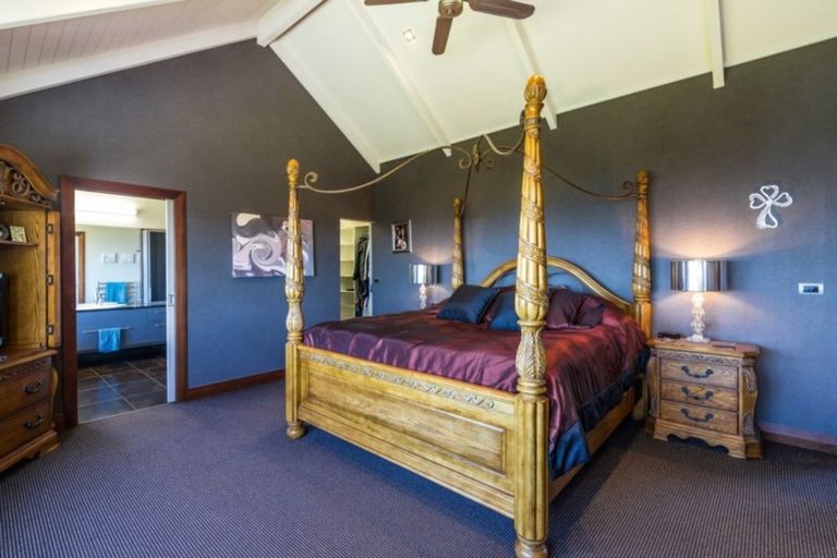 Photo of property in 121 Highland Drive, Acacia Bay, Taupo, 3385