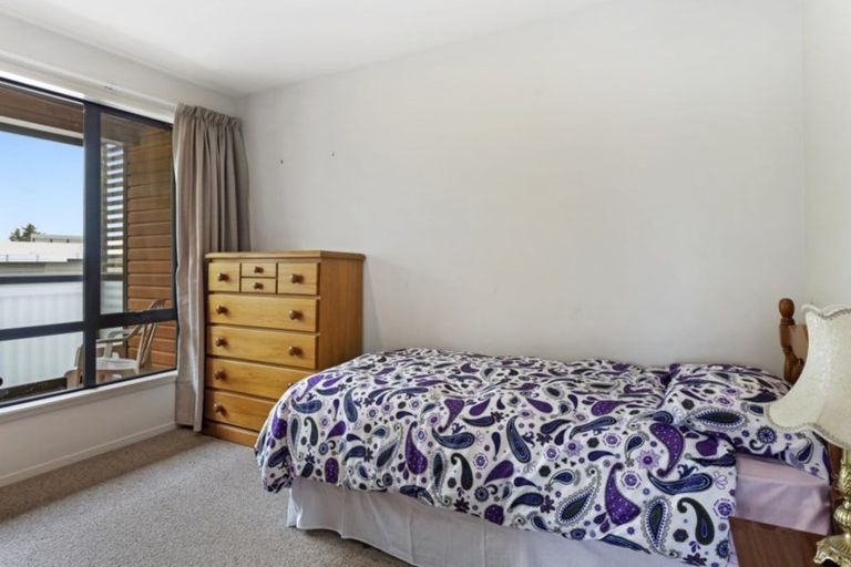 Photo of property in Bealey Courts, 1/271 Bealey Avenue, Christchurch Central, Christchurch, 8013