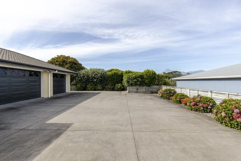 Photo of property in 38 Karamea Street, Whalers Gate, New Plymouth, 4310