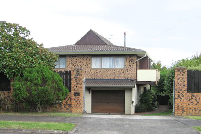 Photo of property in 2 Venus Place, Half Moon Bay, Auckland, 2012