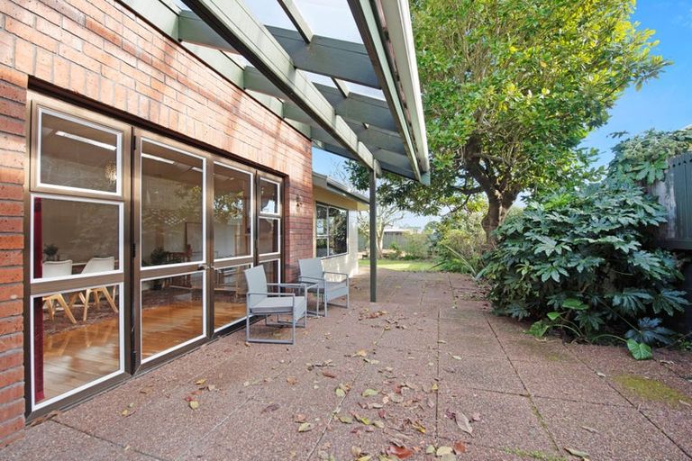 Photo of property in 16 Regal Street, Levin, 5510