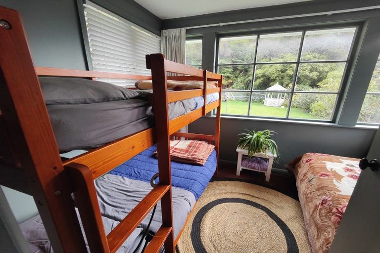 Photo of property in 18 Boyd Grove, Naenae, Lower Hutt, 5011