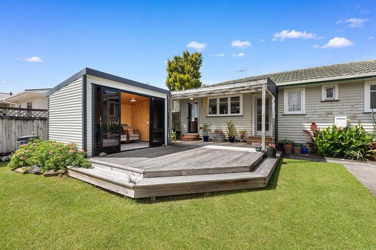 Photo of property in 1 Coronation Road, Morrinsville, 3300