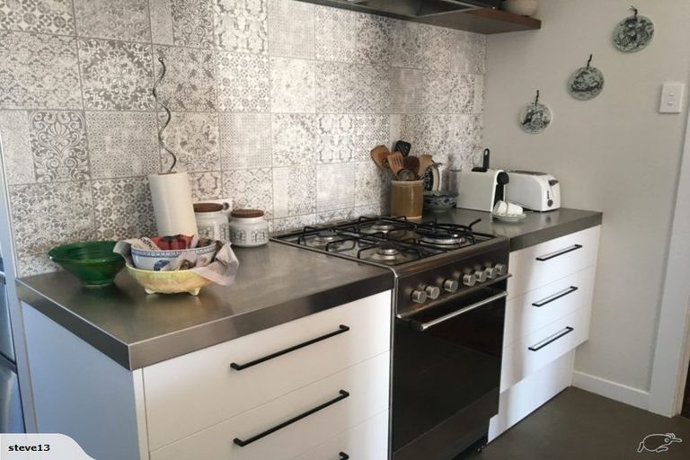 Photo of property in 9 Ludlam Street, Seatoun, Wellington, 6022