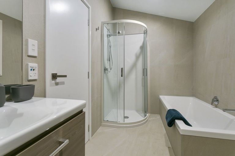 Photo of property in 84 Upper Harbour Drive, Greenhithe, Auckland, 0632