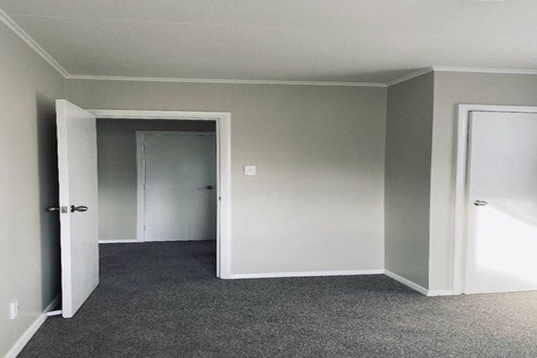 Photo of property in 24 Larsen Street, Otara, Auckland, 2025