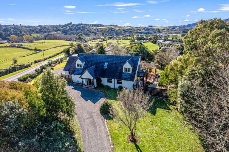 Photo of property in 162 White Road, Hunua, Papakura, 2583