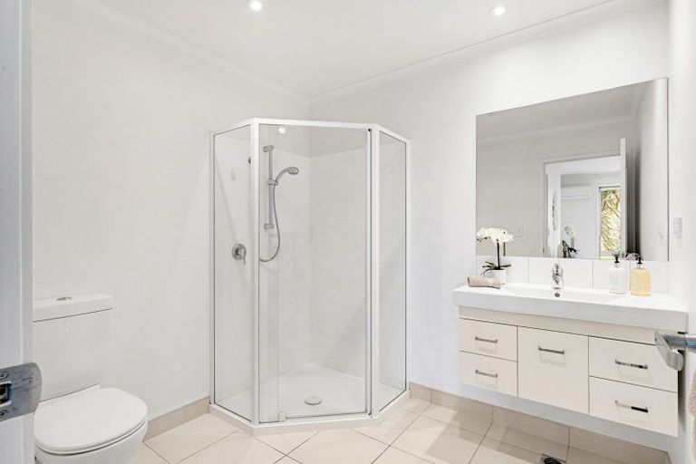 Photo of property in 5b Puka Street, Onehunga, Auckland, 1061