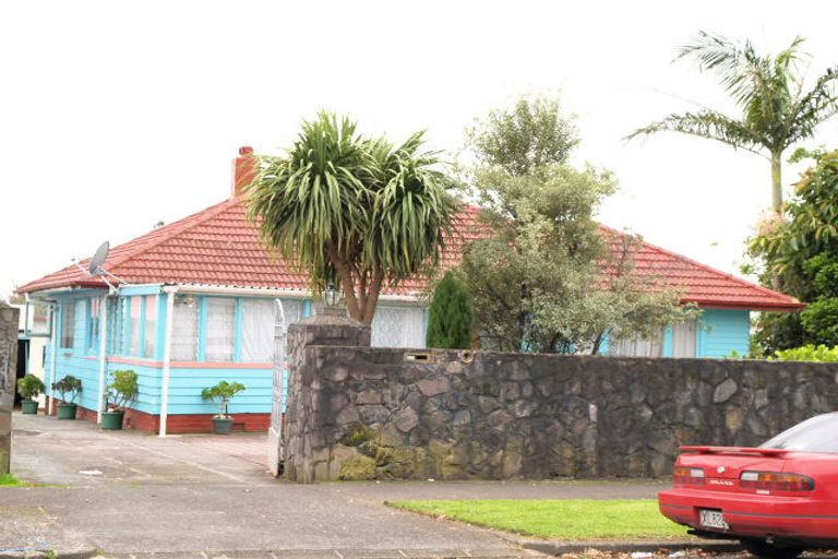 Photo of property in 13 Hain Avenue, Mangere East, Auckland, 2024