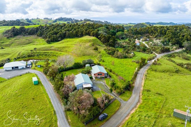 Photo of property in 7 Te Opi Road East, Whakapirau, Maungaturoto, 0583