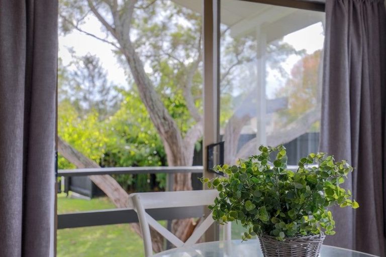 Photo of property in 15 Rangataua Place, Manurewa, Auckland, 2102