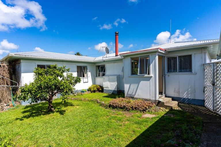 Photo of property in 102 Freyberg Road, Ruawai, 0530
