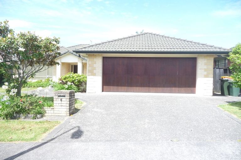 Photo of property in 6 Pennygale Close, Flat Bush, Auckland, 2016