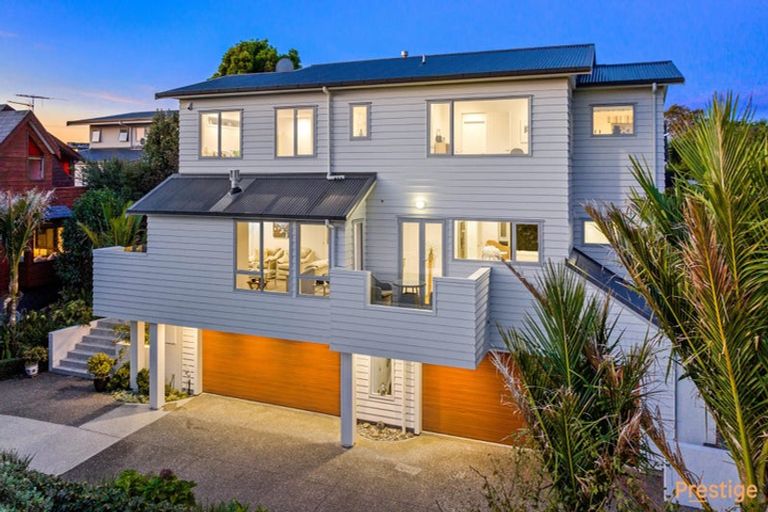 Photo of property in 18a Sylvan Park Avenue, Milford, Auckland, 0620