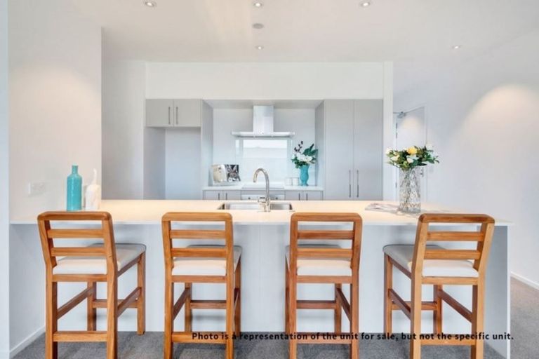 Photo of property in 8/27 Dida Park Drive, Kumeu, 0810