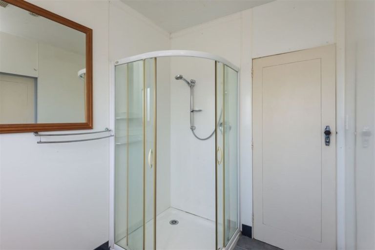 Photo of property in 86 Racecourse Road, Sockburn, Christchurch, 8042