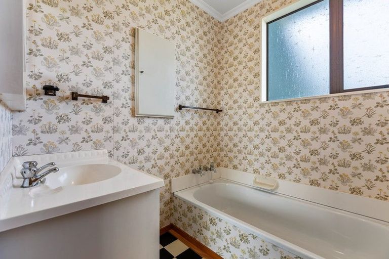 Photo of property in 209 Parklands Avenue, Bell Block, New Plymouth, 4312