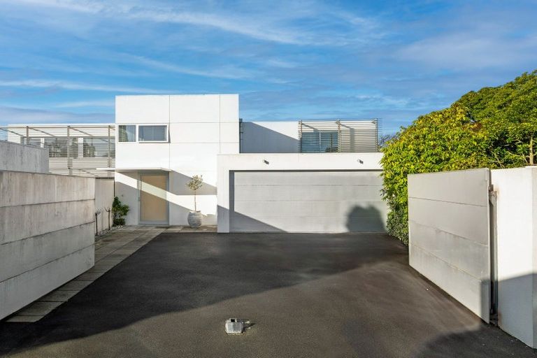 Photo of property in 97a Fendalton Road, Fendalton, Christchurch, 8014