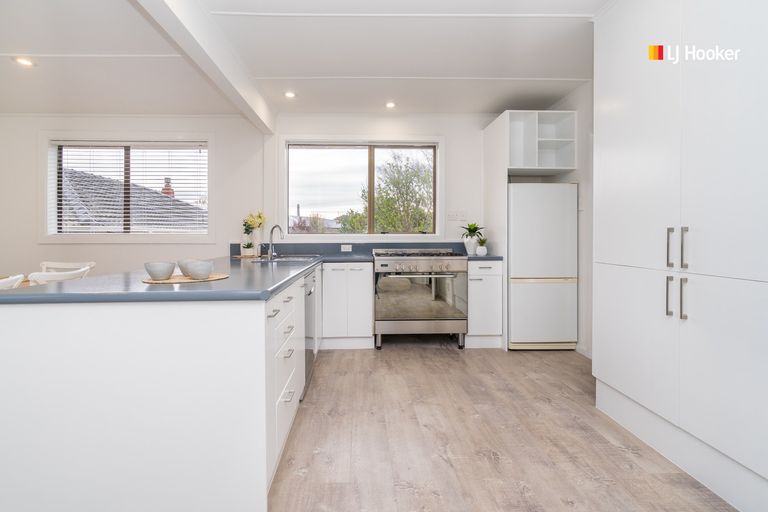 Photo of property in 19 Koremata Street, Green Island, Dunedin, 9018