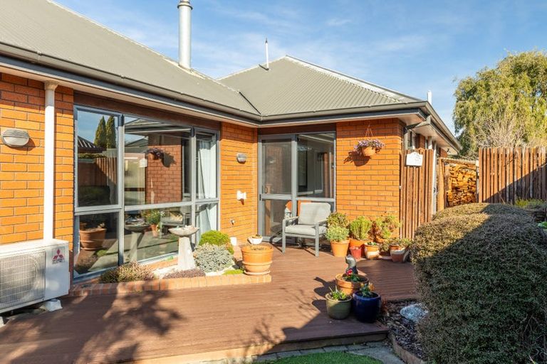 Photo of property in 2/493 Greers Road, Bishopdale, Christchurch, 8053