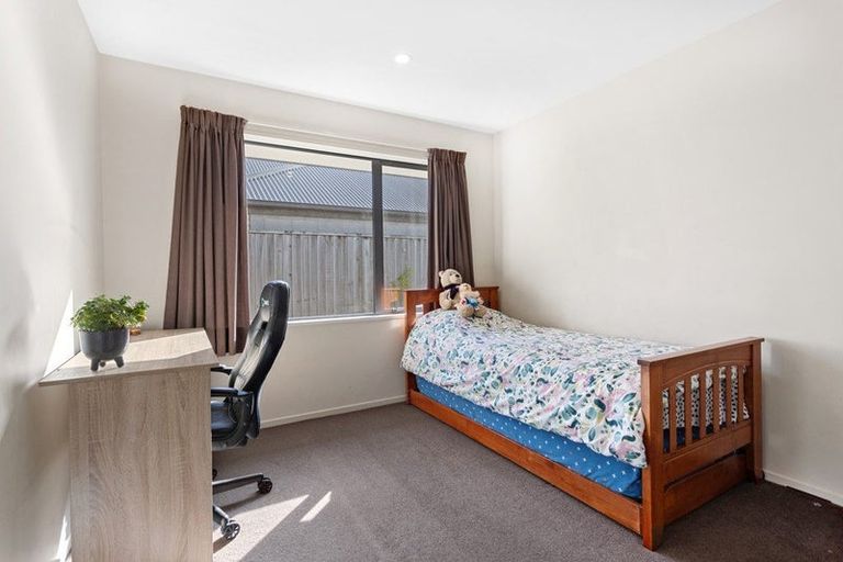 Photo of property in 4 Charente Way, Yaldhurst, Christchurch, 8042