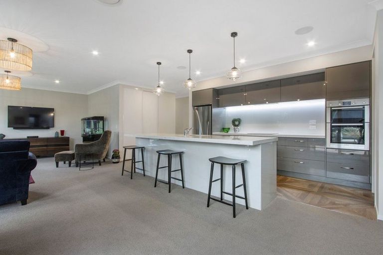 Photo of property in 9 Wairere Rise, Omokoroa, 3114