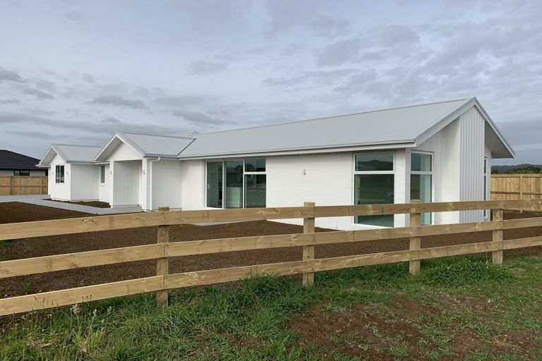 Photo of property in 56 Breton Drive, Waipu, 0510