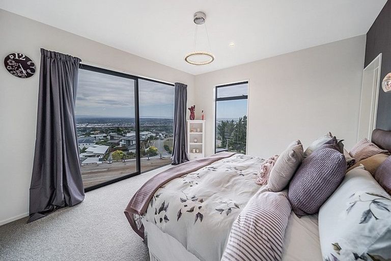 Photo of property in 14 Pennine Way, Huntsbury, Christchurch, 8022