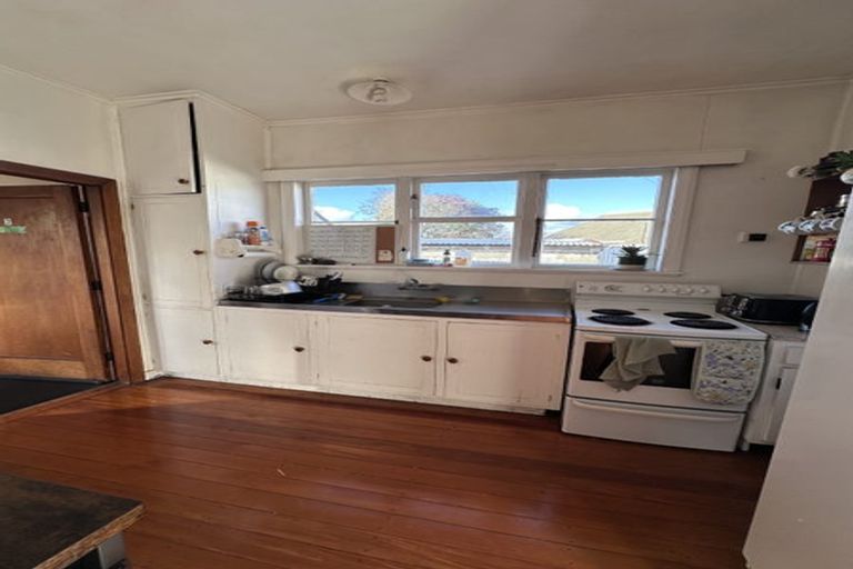 Photo of property in 192 Blenheim Road, Riccarton, Christchurch, 8041