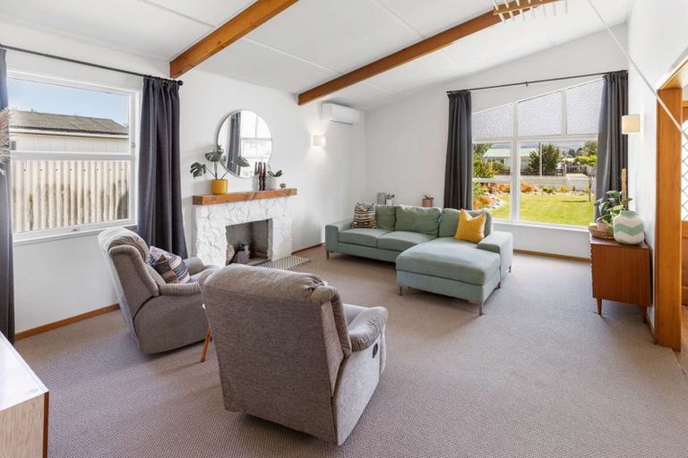 Photo of property in 11 Augustus Street, Carterton, 5713