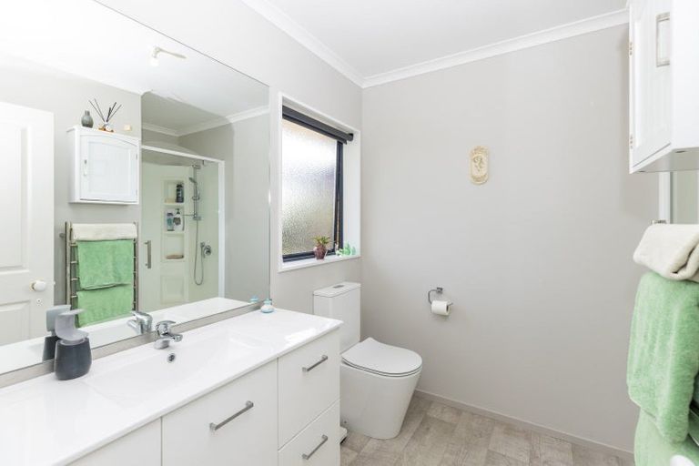 Photo of property in 39 Ayrshire Drive, Grandview Heights, Hamilton, 3200