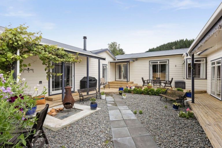 Photo of property in 579 Swamp Road, Puketapu, Napier, 4183