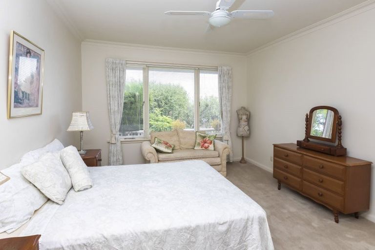 Photo of property in 16 Michael Avenue, Mount Pleasant, Christchurch, 8081