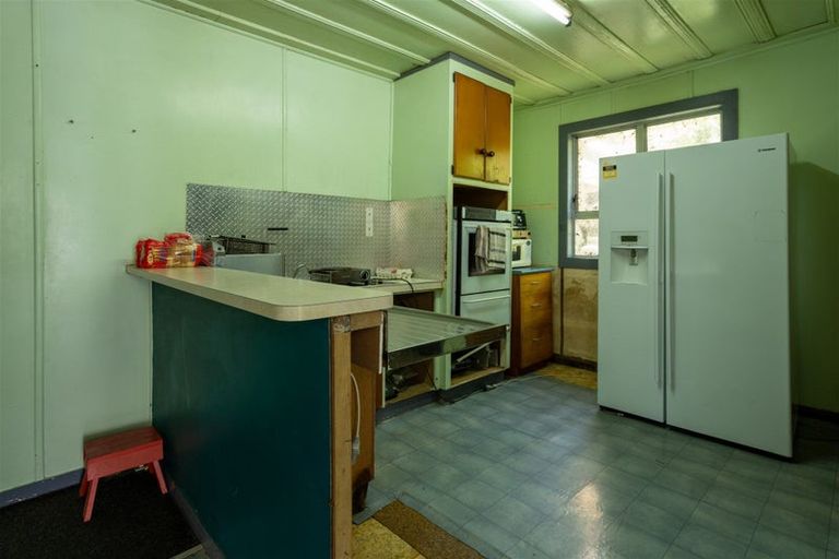 Photo of property in 6 Neumann Street, Kawakawa, 0210