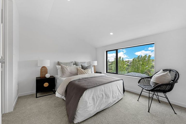 Photo of property in 2/49 Northboro Road, Belmont, Auckland, 0622