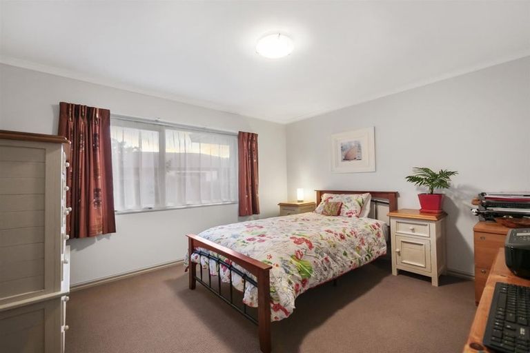 Photo of property in 21 Dowman Place, Te Puke, 3119
