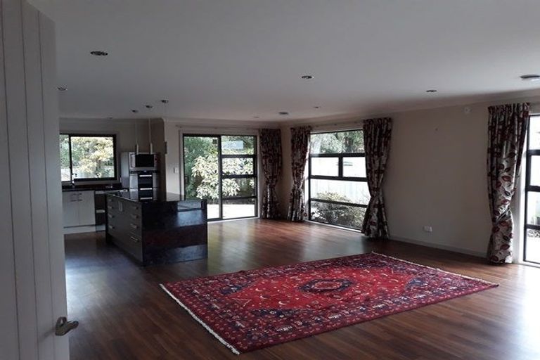 Photo of property in 2a Patea Place, Terrace End, Palmerston North, 4410