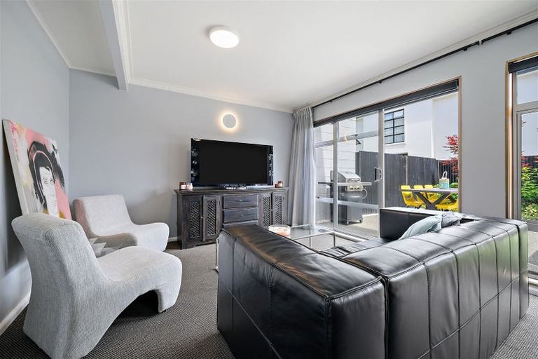 Photo of property in 20a Fairfield Avenue, Addington, Christchurch, 8024