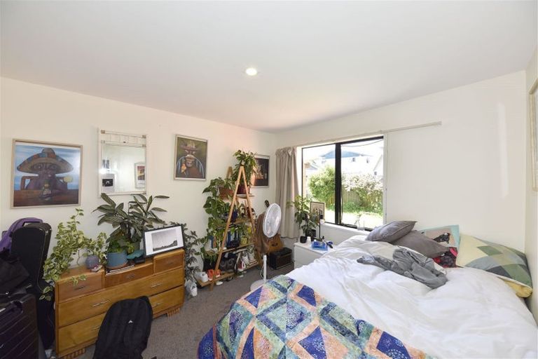 Photo of property in 2/4 Betwin Avenue, Sockburn, Christchurch, 8042
