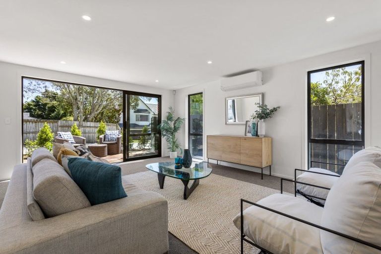 Photo of property in 2/22 Methuen Road, Avondale, Auckland, 0600