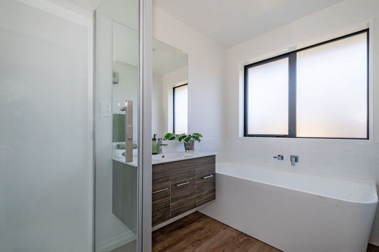 Photo of property in 5 Arrowsmith Drive, Clover Park, Auckland, 2019