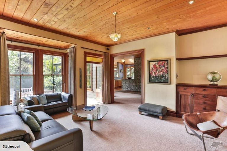 Photo of property in 31 Tinopai Road, Titirangi, Auckland, 0604