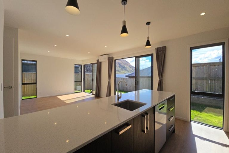 Photo of property in 98 Jack Hanley Drive, Jacks Point, Queenstown, 9371