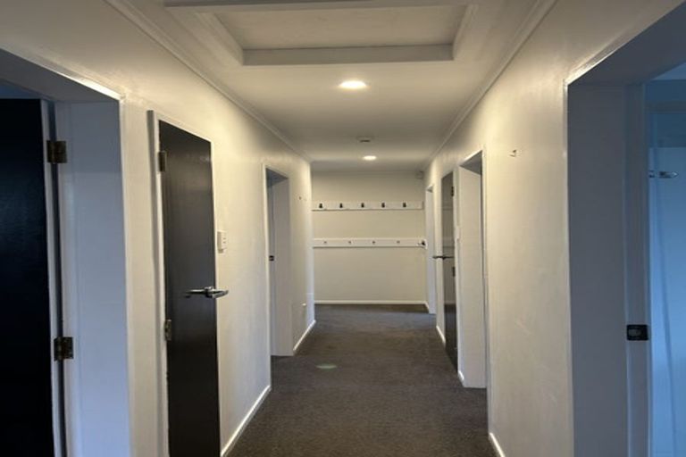 Photo of property in 5 Colorado Grove, Brooklyn, Wellington, 6021